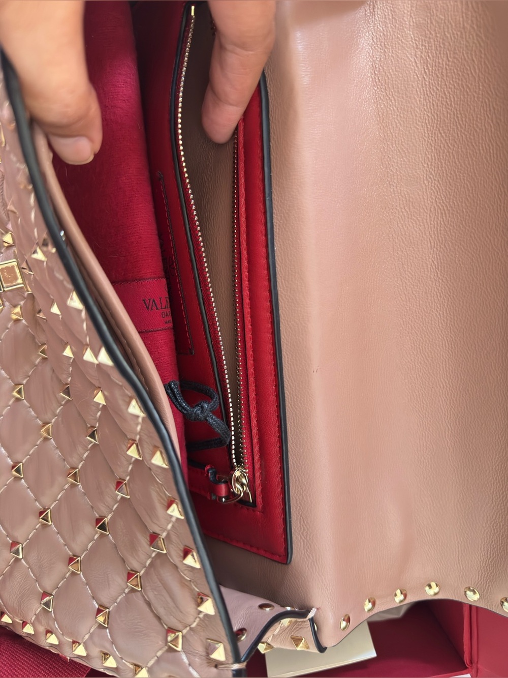 Valentino Nappa Quilted Rockstud Shoulder Bag with Gold Hardware - Picture 4 of 15